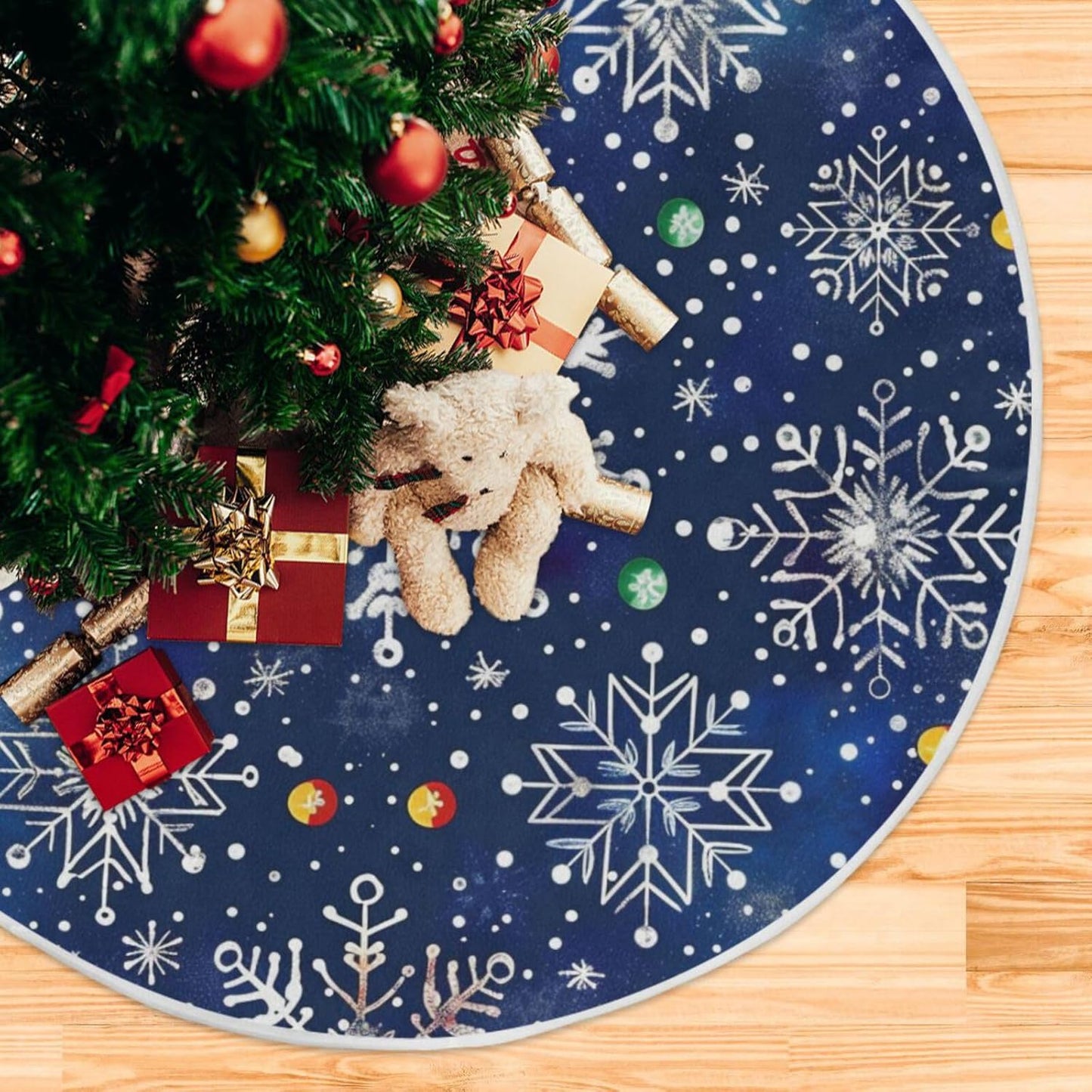 Christmas Tree Skirt, 36 Inch White Snowflakes Blue Background Xmas Tree Skirt for Christmas New Year Party Decorations Christmas Tree Mat