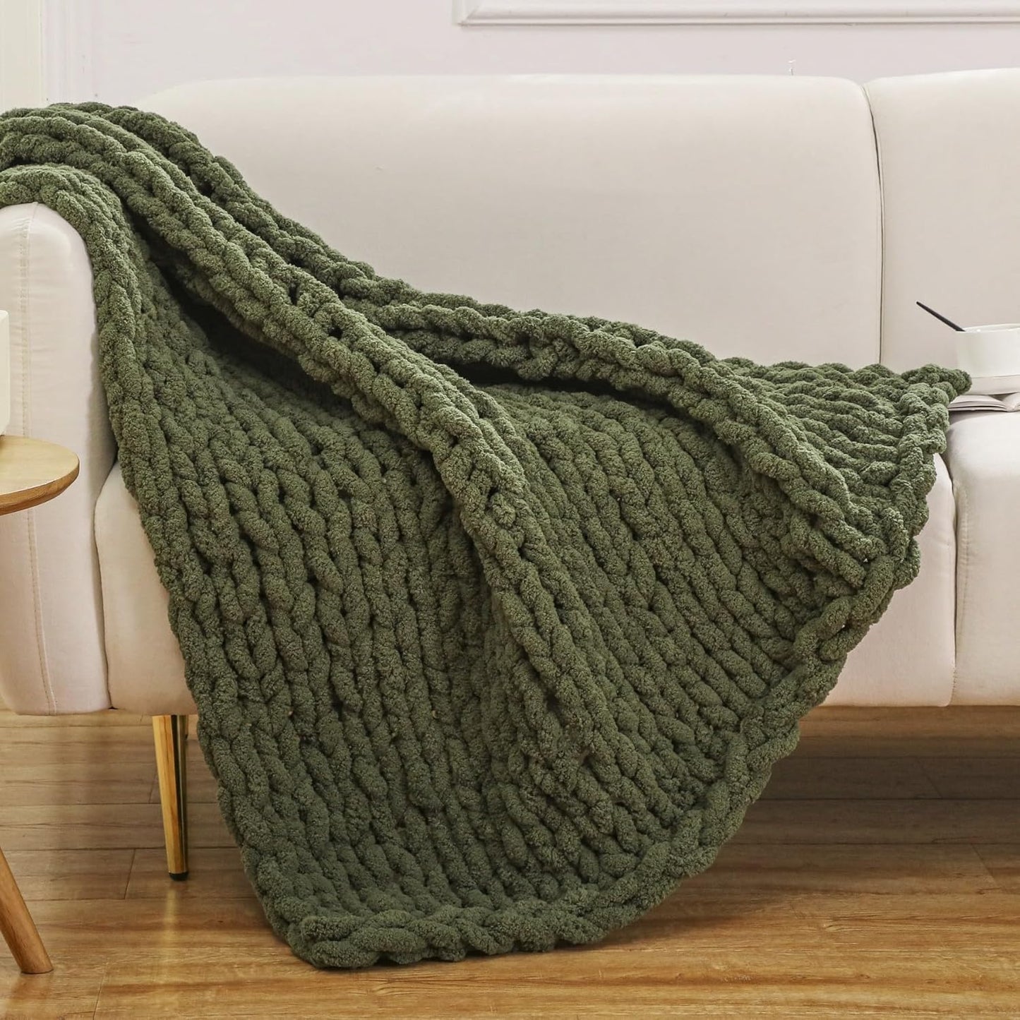 WESHIONGOO Chunky Knit Blanket Throw 40"×40" Knitted Throw Blankets for Couch Bed Fluffy Soft Blanket with Jumbo Chenille Yarn Thick 100% Handmade (Olive Green)
