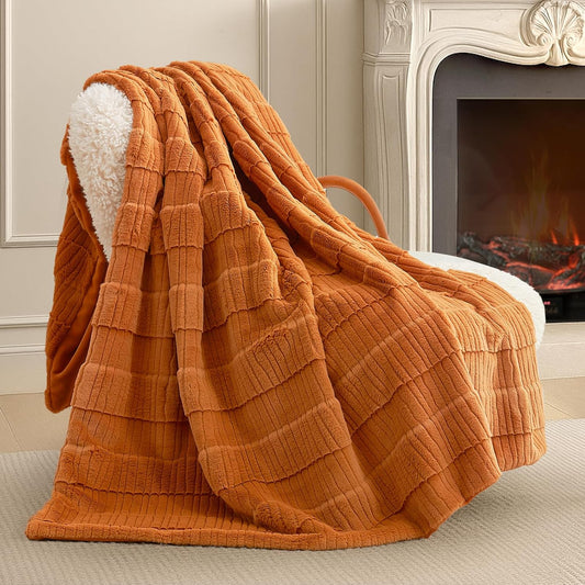 Amélie Home Luxury Striped Faux Fur Throw Blanket for Couch, Embossed Split Fur Cozy Fuzzy Fluffy Luxurious Soft Plush Sofa Chair Bed Gift Blankets for Women Men Wife Friend, 55"x70", Brown