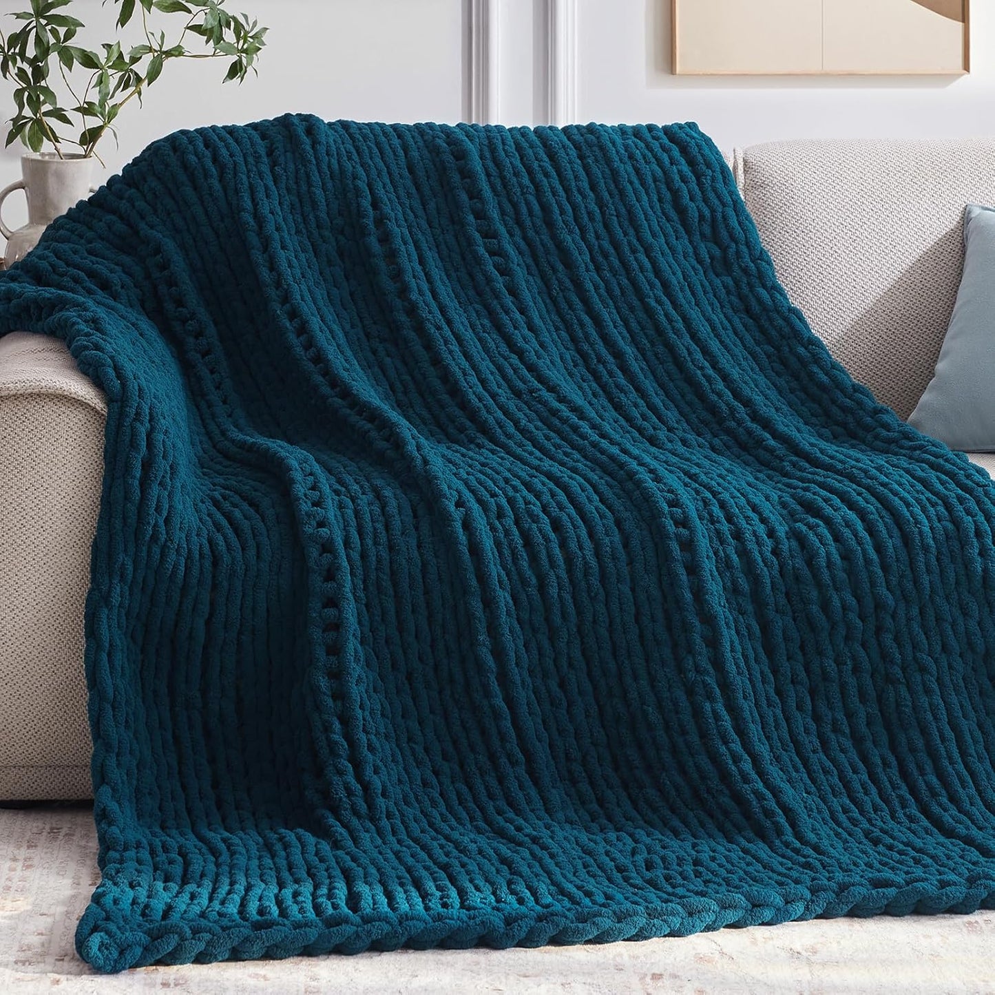 Chunky Knit Throw Blanket, 40''*50'' Knitted Throw Chenille Yarn for Bed Couch, Handmade Peacock Blue Crochet Big Thick Blanket, Machine Washable Cute Comfy Blanket for Home Decor