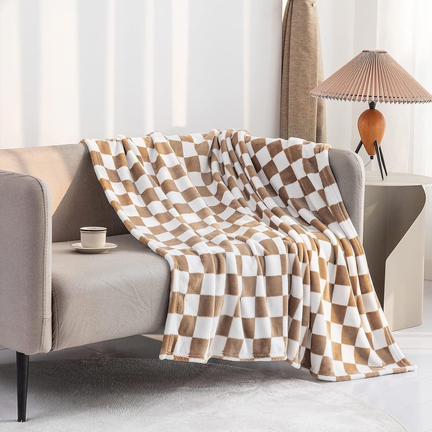LOMAO Throw Blankets Flannel Blanket with Checkerboard Grid Pattern Soft Throw Blanket for Couch, Bed, Sofa Luxurious Warm and Cozy for All Seasons (Khaki, 40"x50")