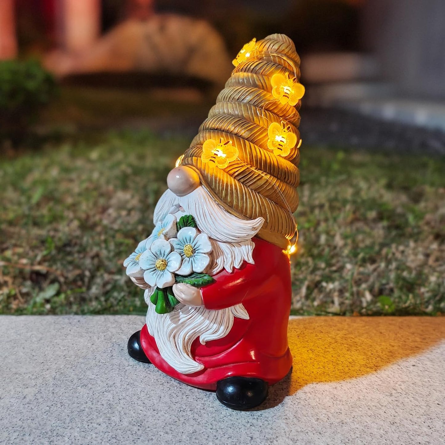 Outdoor Garden Gnomes Statue, Bee Flower Gnome Sculpture, with Solar LED Lights for Yard, Patio, Lawn Ornaments for Garden, Patio Gnome Gifts for Mom