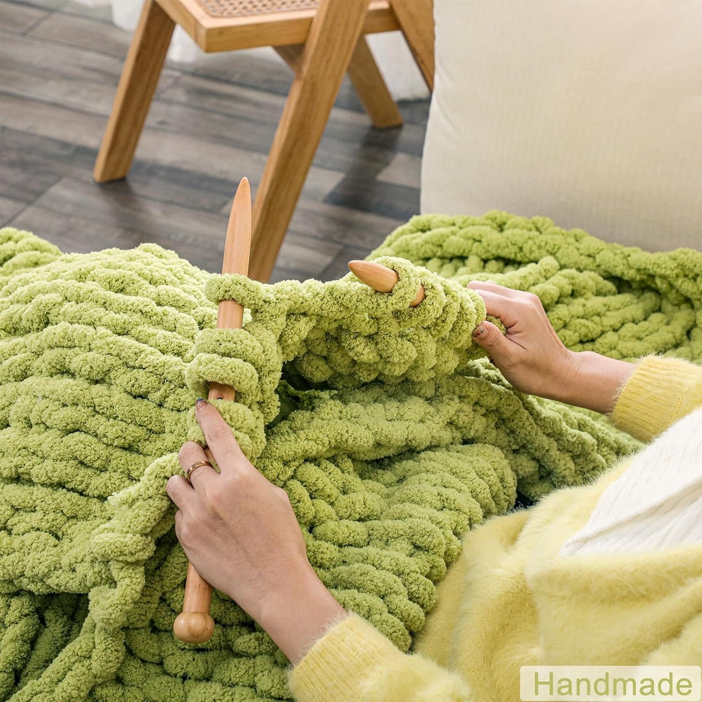 WESHIONGOO Chunky Knit Blanket Throw 50"×60" Knitted Throw Blankets for Couch Bed Fluffy Soft Blanket with Jumbo Chenille Yarn Thick 100% Handmade (Lime Green)