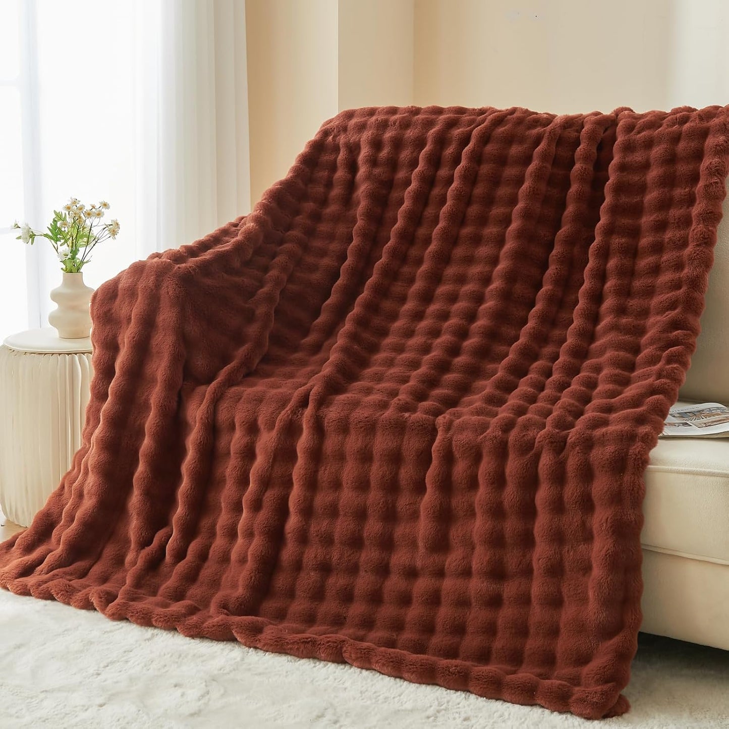 NEWCOSPLAY Faux Fur Throw Blanket Burnt Orange Bubble Blanket Thick Warm Soft for Couch Sofa Bed 550GSM (Burnt Orange, Throw(50"x60"))