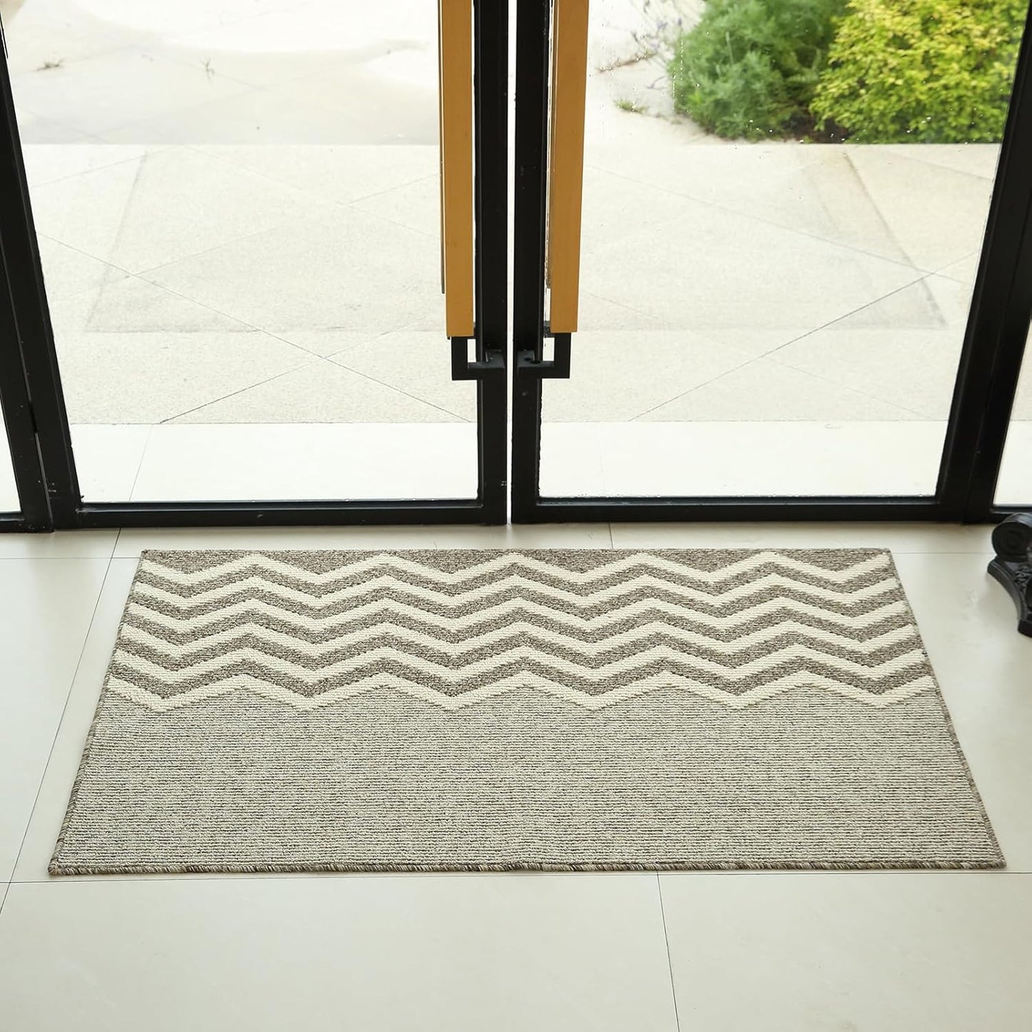 Indoor Doormat, Non-Slip Front Door Mats, Outdoor Welcome Mat Washable, Low Profile Indoor DoorMats for Entryway, Floor Inside Back Door Mats (20"x32")