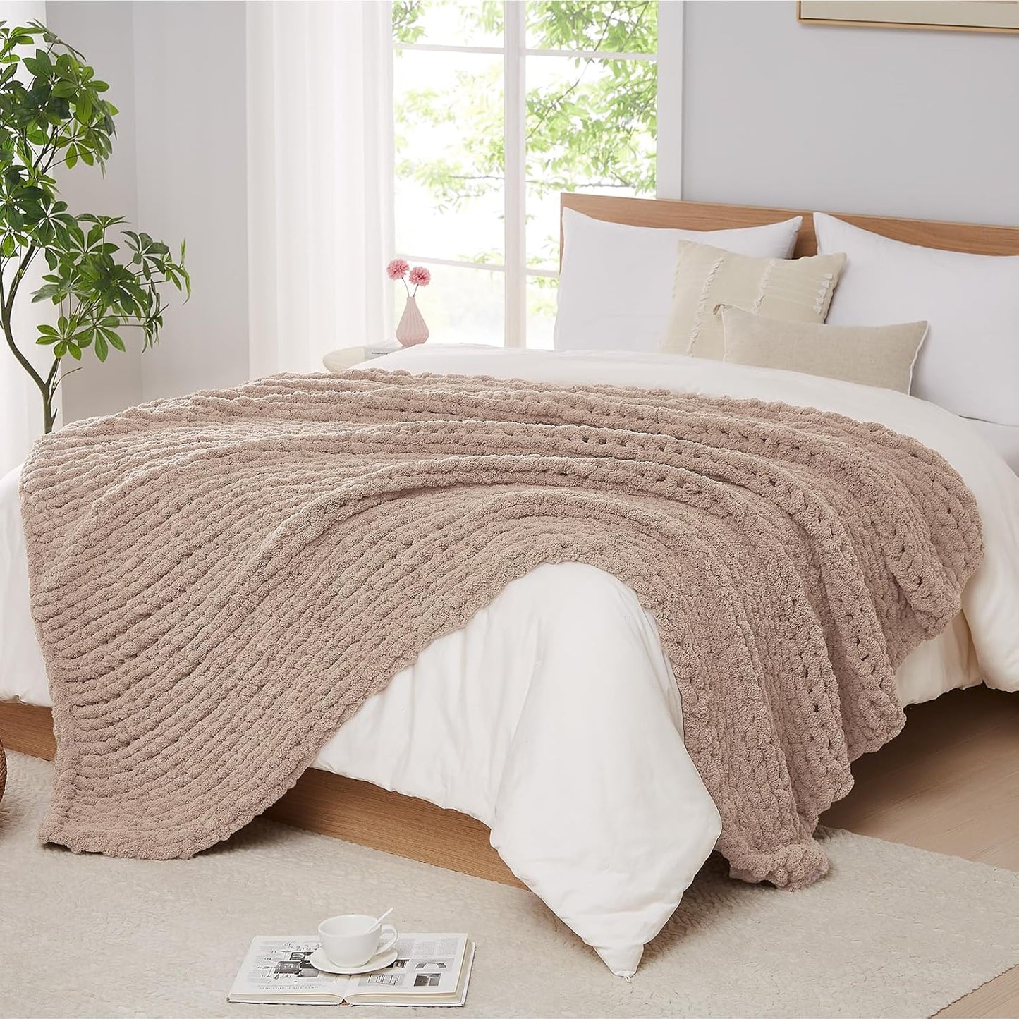 L'AGRATY Chunky Knit Blanket Throw: 60''x80'' Chenille Chunky Knitted Throw Blanket for Bed Couch - Handmade Thick Big Cable Knit Blanket - Large Crochet Rope Blanket for Home Decor(Light Taupe)
