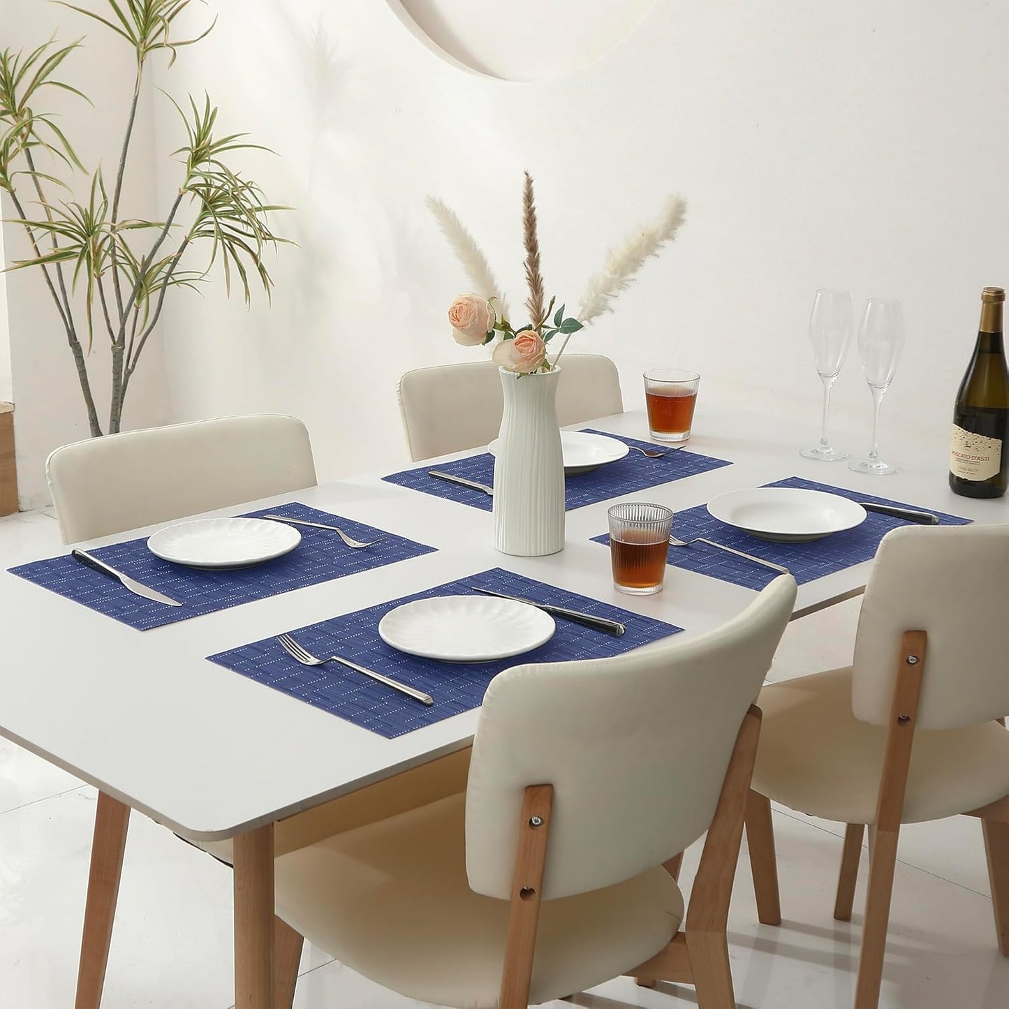 Leetaltree Blue Placemats Set of 4 - Heat Resistant Non-Slip Place mats for Dining Table, Washable Durable PVC Vinyl Woven Table Mats（Blue, 4）