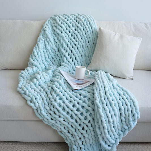 Maetoow Chenille Chunky Knit Blanket Throw （40×50 Inch）, Handmade Warm & Cozy Blanket Couch, Bed, Home Decor, Soft Breathable Fleece Banket, Christmas Thick and Giant Yarn Throws, Baby Blue
