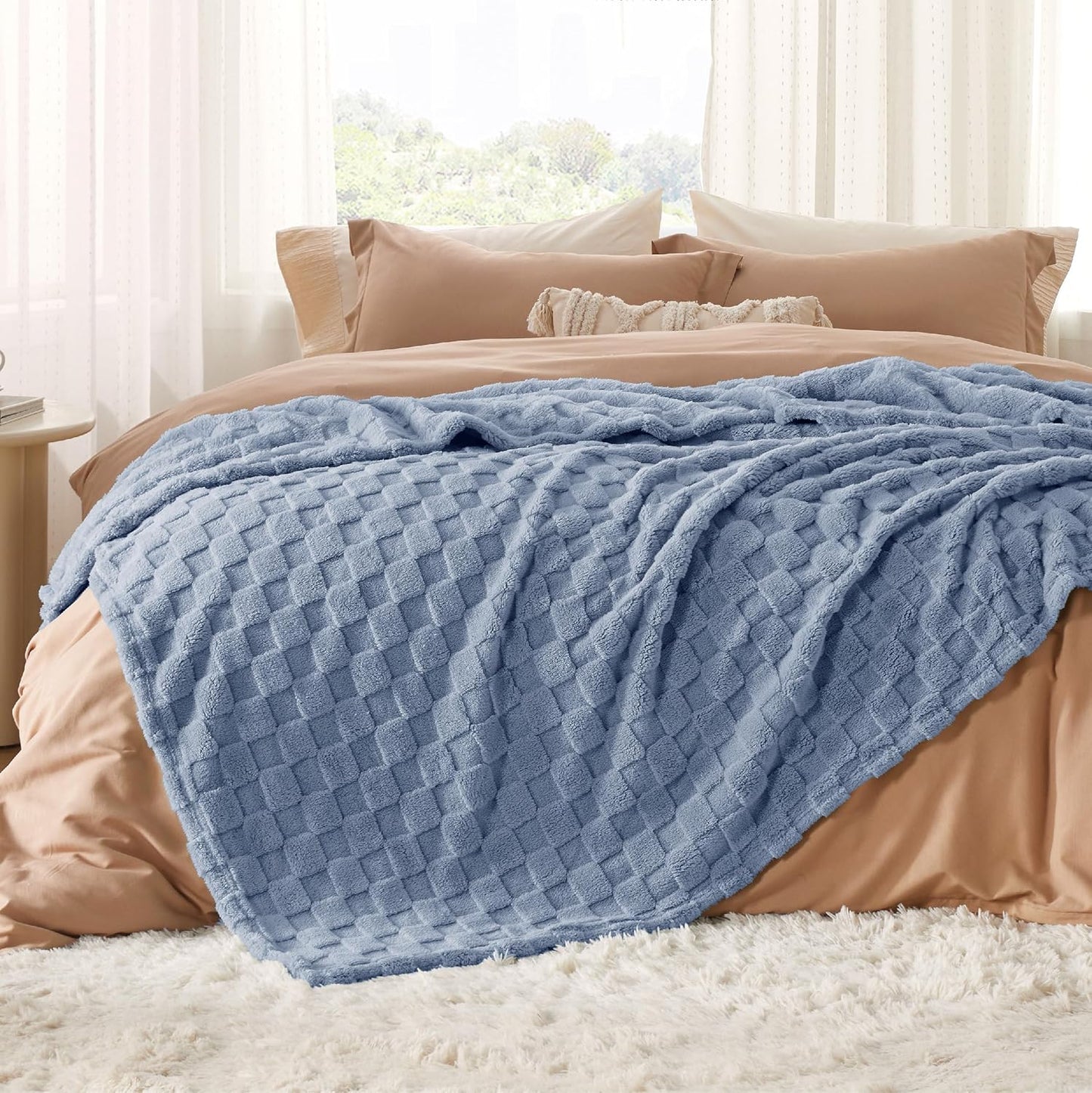 Bedsure GentleSoft King Size Blanket for Bed - Super Soft Cozy Blankets for Women Men Girls, Large Fuzzy Fleece Throw for Bedroom Decor, Ashley Blue,108x90 Inches