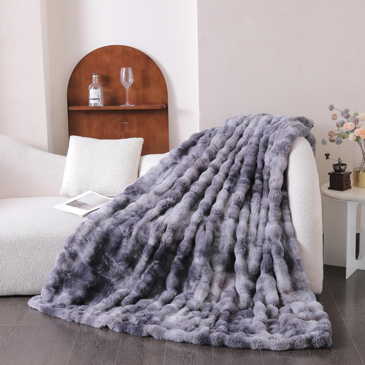 UKELER Soft Faux Fur Throw Blanket 60''x80'', Large Dark Grey Reversible Shaggy Blanket Plush Thick Fluffy Blankets Throws for Bed, Couch, Sofa, Office, Camping