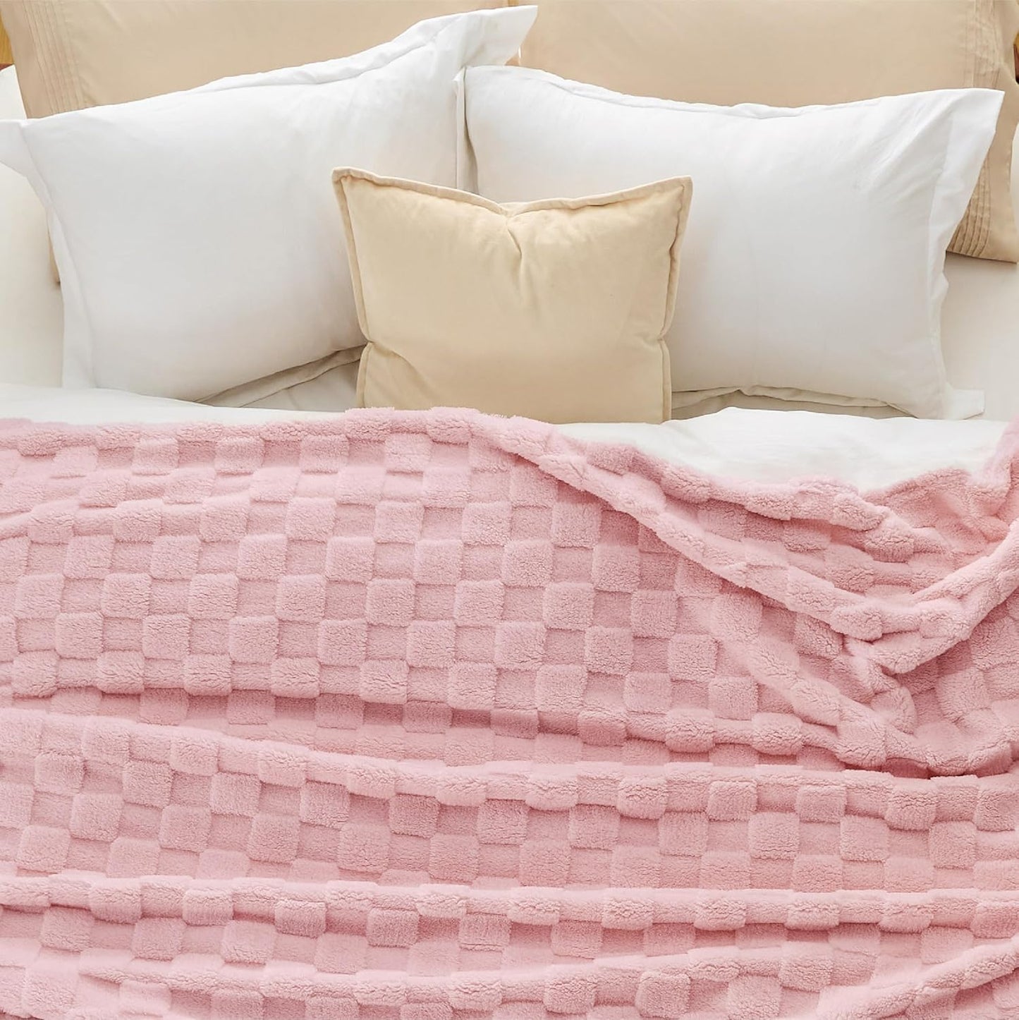 Bedsure GentleSoft Blankets Queen Size for Bed - Super Soft Cozy Blanket for Women Men Girls, Large Fuzzy Fleece Throw for Bedroom Decor, Blush Pink, 90x90 Inches