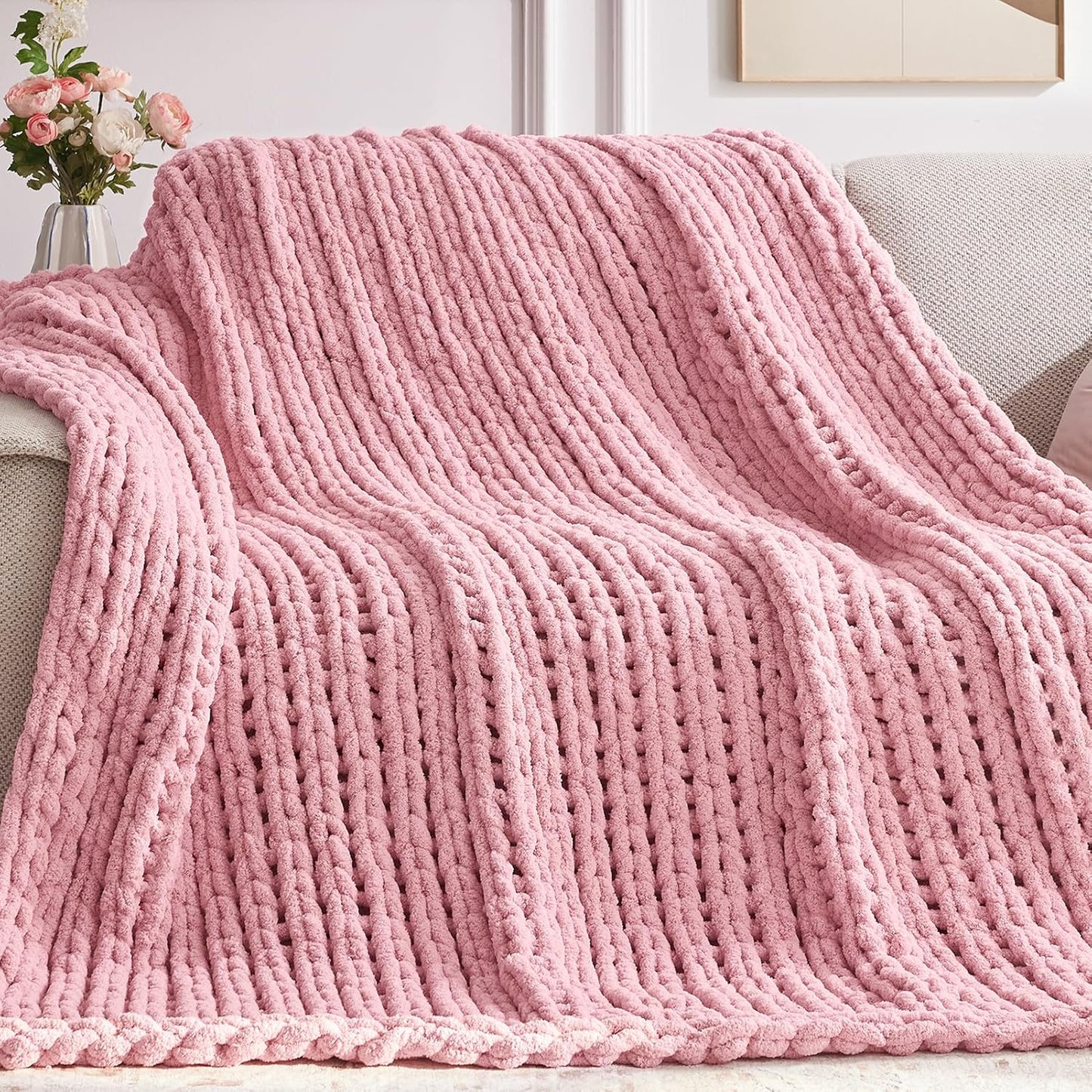 Chunky Knit Throw Blanket, 40''*50'' Knitted Throw Chenille Yarn for Bed Couch, Handmade Light Pink Crochet Big Thick Blanket, Machine Washable Cute Comfy Blanket for Home Decor