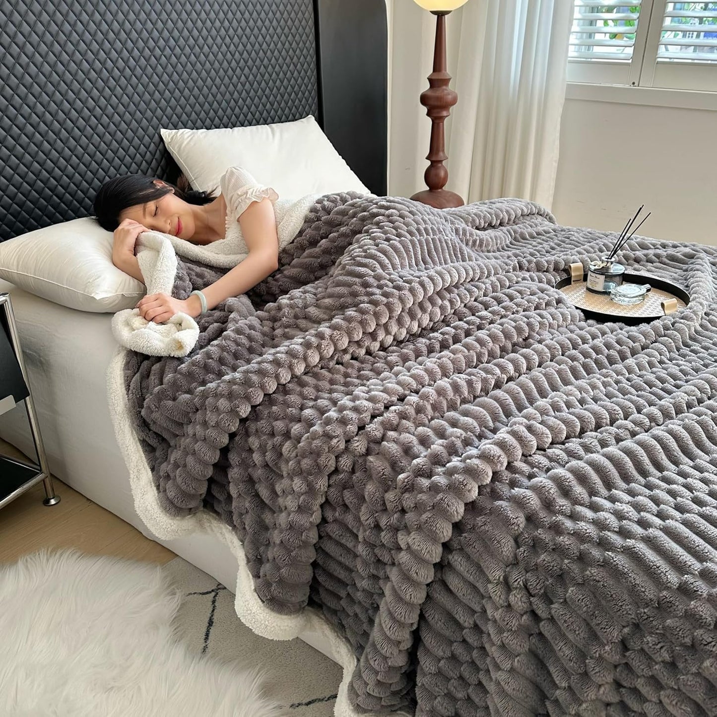 UKELER Sherpa Bed Blanket 80 × 90 inch, Ultra Soft Queen Size Throw Blanket for All Season, 470 GSM Cozy Plush Striped Fleece Blankets for Bedroom Living Room Dorm Hostel Sofa Camping, Dark Grey