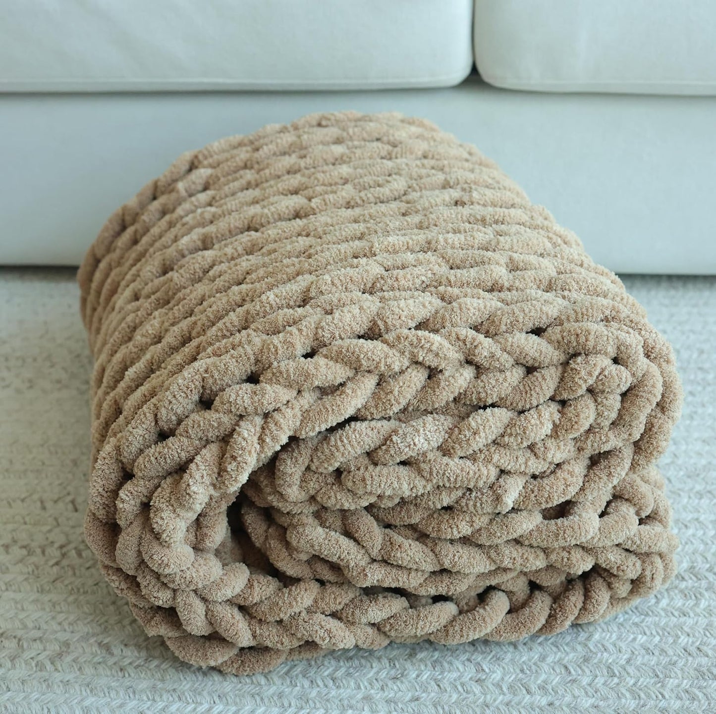 Maetoow Chenille Chunky Knit Blanket Throw （60×80 Inch）, Handmade Warm & Cozy Blanket Couch, Bed, Home Decor, Soft Breathable Fleece Banket, Christmas Thick and Giant Yarn Throws, Khaki