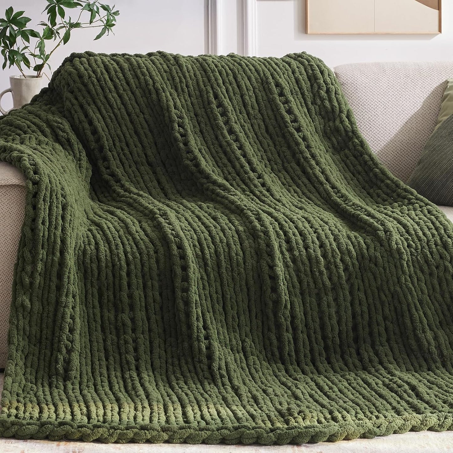 Chunky Knit Throw Blanket, 50''*60'' Knitted Throw Chenille Yarn for Bed Couch, Handmade Green Crochet Big Thick Blanket, Machine Washable Cute Comfy Blanket for Home Decor