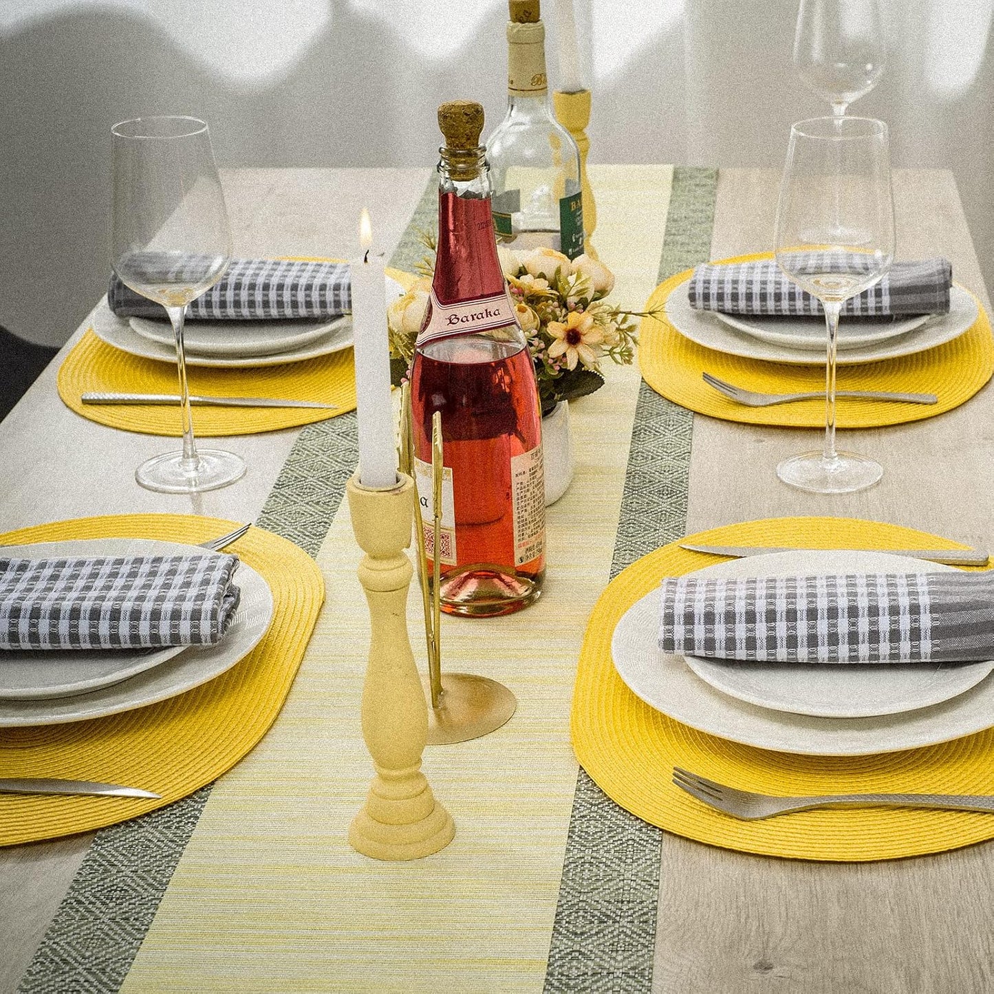 AHHFSMEI Placemats Set of 4 for Dining Table Washable Woven Vinyl Non-Slip 18x12 inches Placemat Heat-Resistant Durable Table Mats for Dining Table Easy to Clean (Oval Yellow, 4)