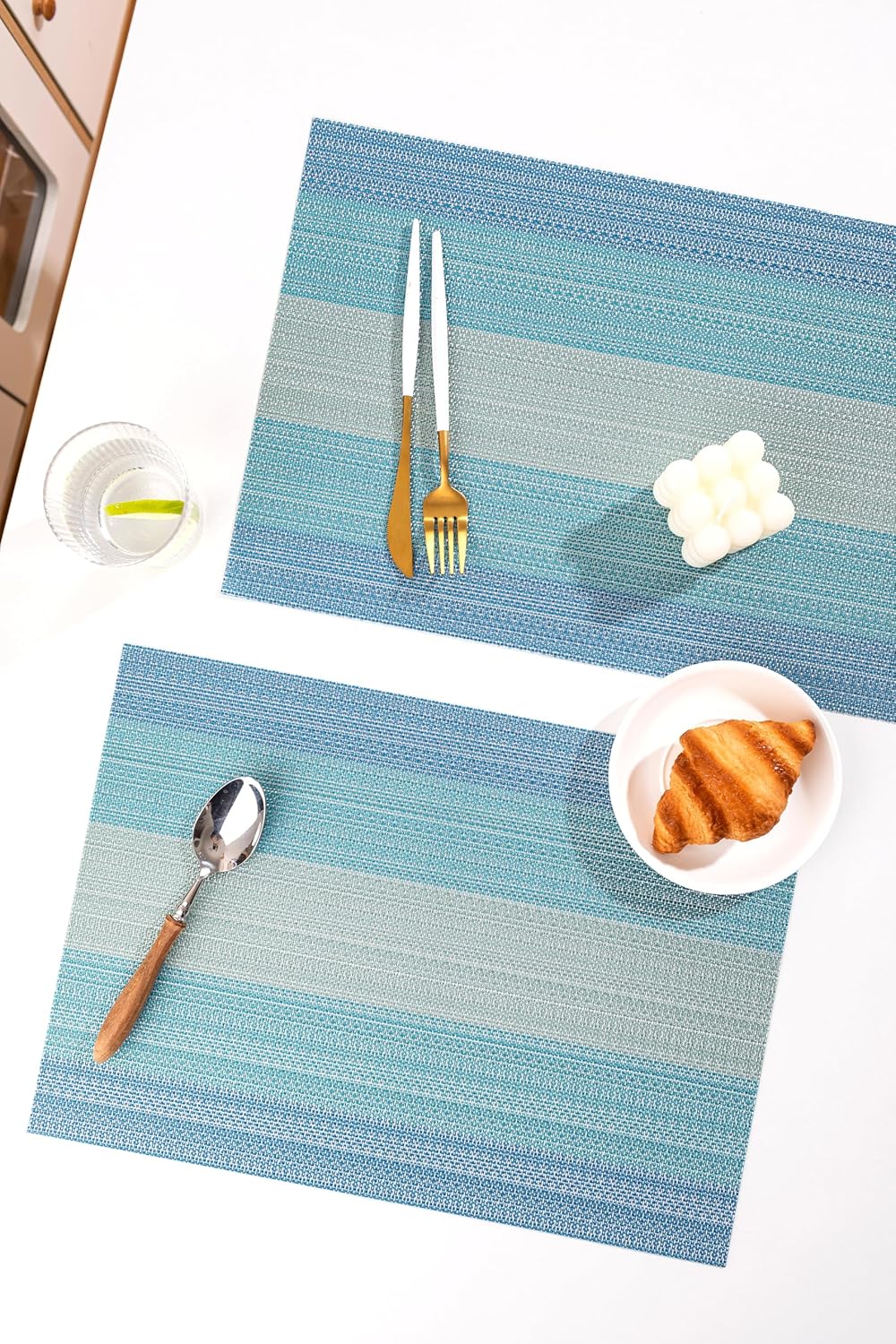 LEXMORE Placemats Set of 4 Vinyl/Plastic Woven Place Mats for Kitchen Table Indoor/Outdoor Washable Placemat Wipeable Dining Table Mats(Ocean Geode)