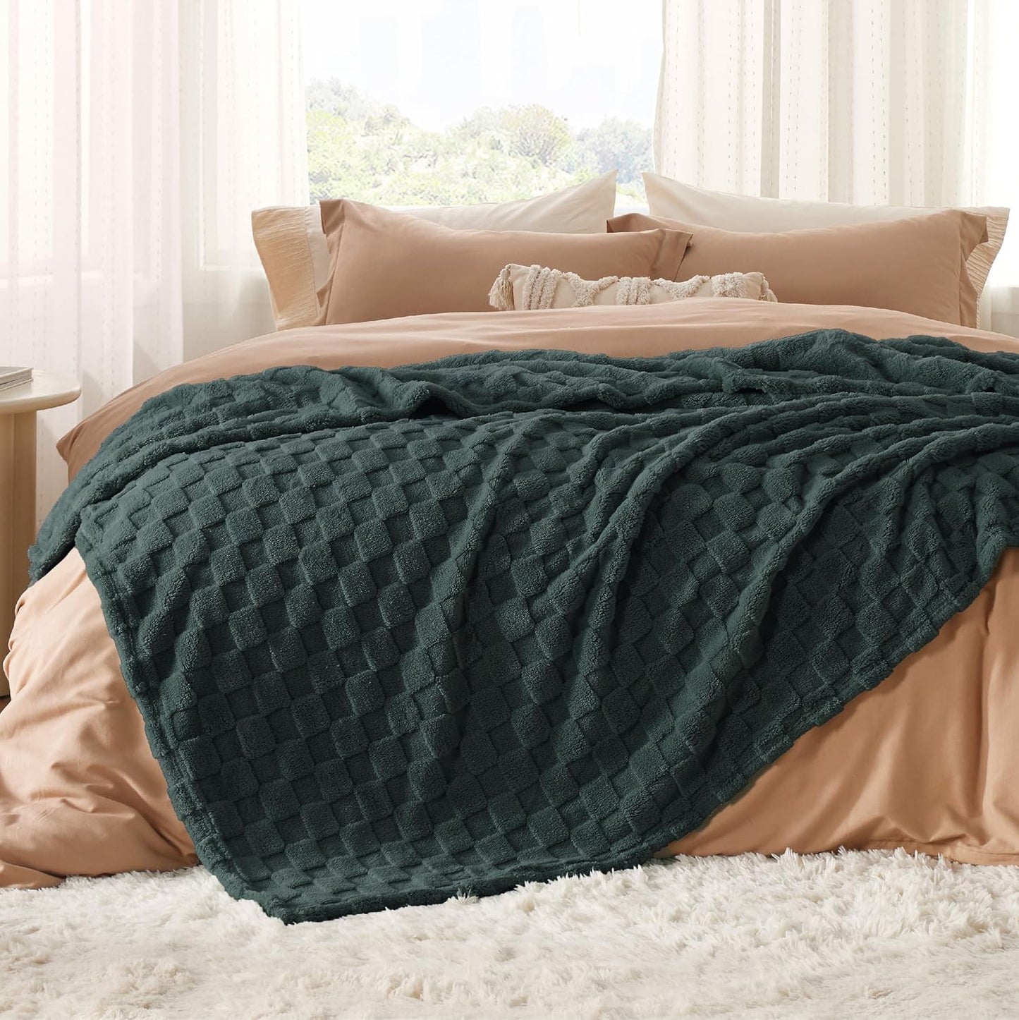 Bedsure GentleSoft Blankets Queen Size for Bed - Super Soft Cozy Blanket for Women Men Girls, Large Fuzzy Fleece Throw for Bedroom Decor, Dark Green, 90x90 Inches