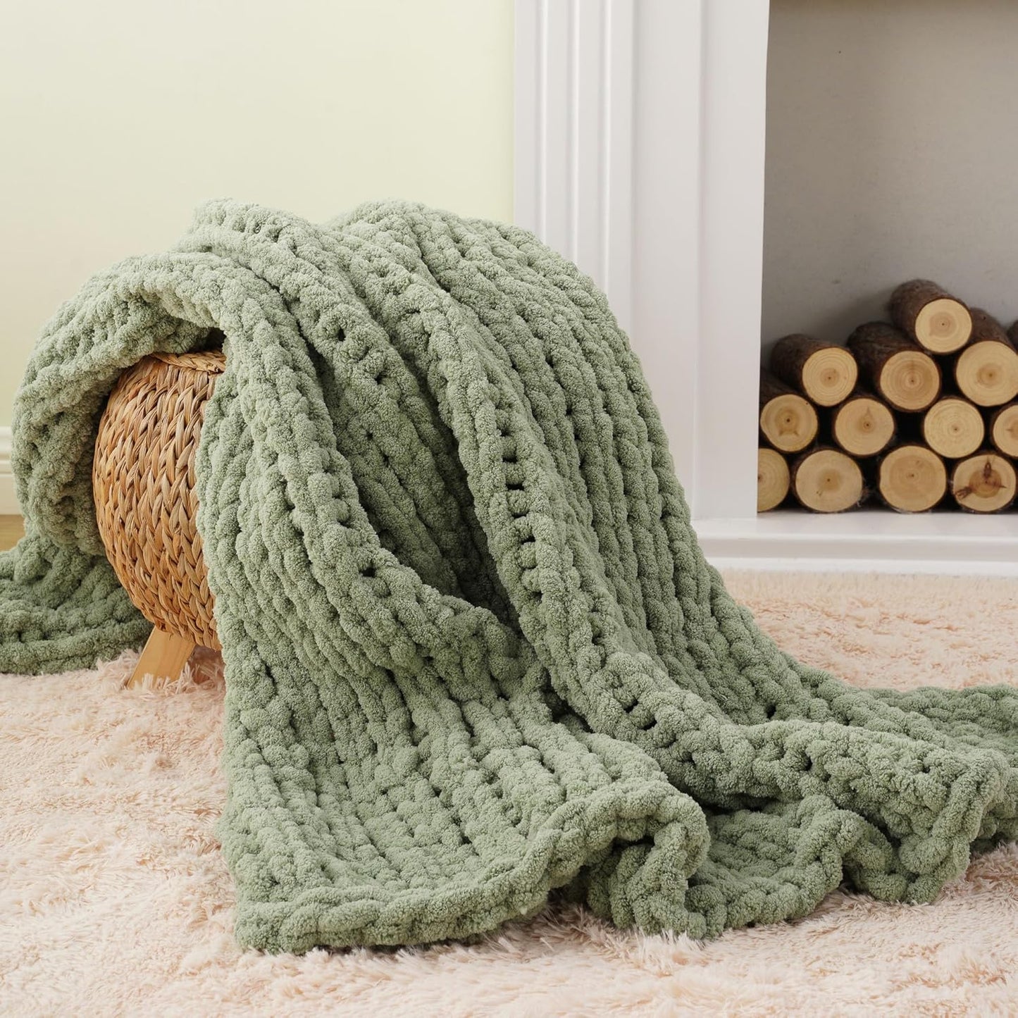 Battilo Chunky Knit Throw Blanket, Soft and Thick Chenille Throw Blanket, 50"x60" Handmade Cable Knit Crochet Blanket, Large Rope Knot Throw Blankets for Couch Sofa Bed Home Decor, Light Green