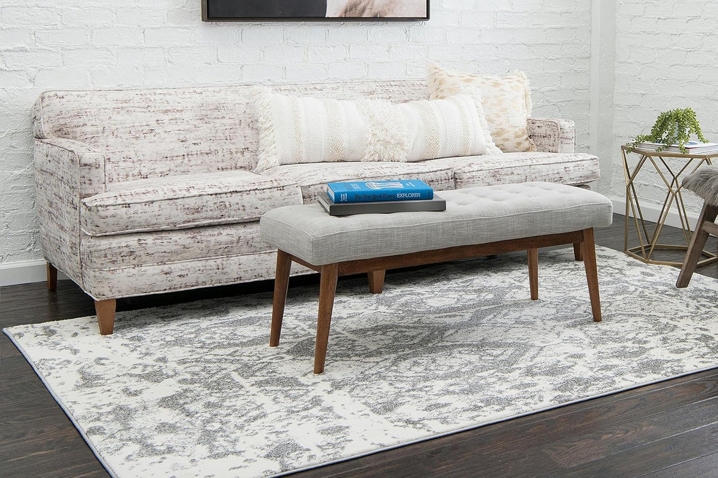 Unique Loom Rosso Collection Vintage, Geometric, Bohemian, Traditional, Distressed, Southwestern Area Rug, Rectangular 4' 0" x 6' 0", Light Gray/Ivory