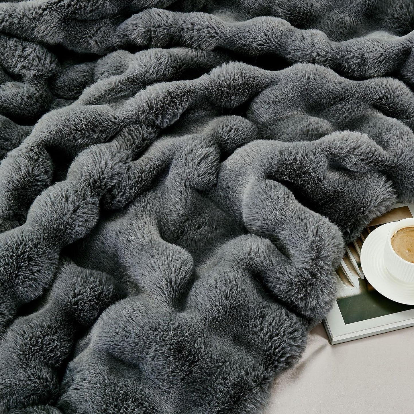 DREAMNINE Large Soft Thick Fuzzy Bubble Faux Rabbit Fur Bed Blanket Full Size 70" x 80",Reversible Gray Plush Big Warm Shaggy Fluffy Blankets for Winter,Solid Luxury Cozy Cute Bumpy Furry Blanket,Grey